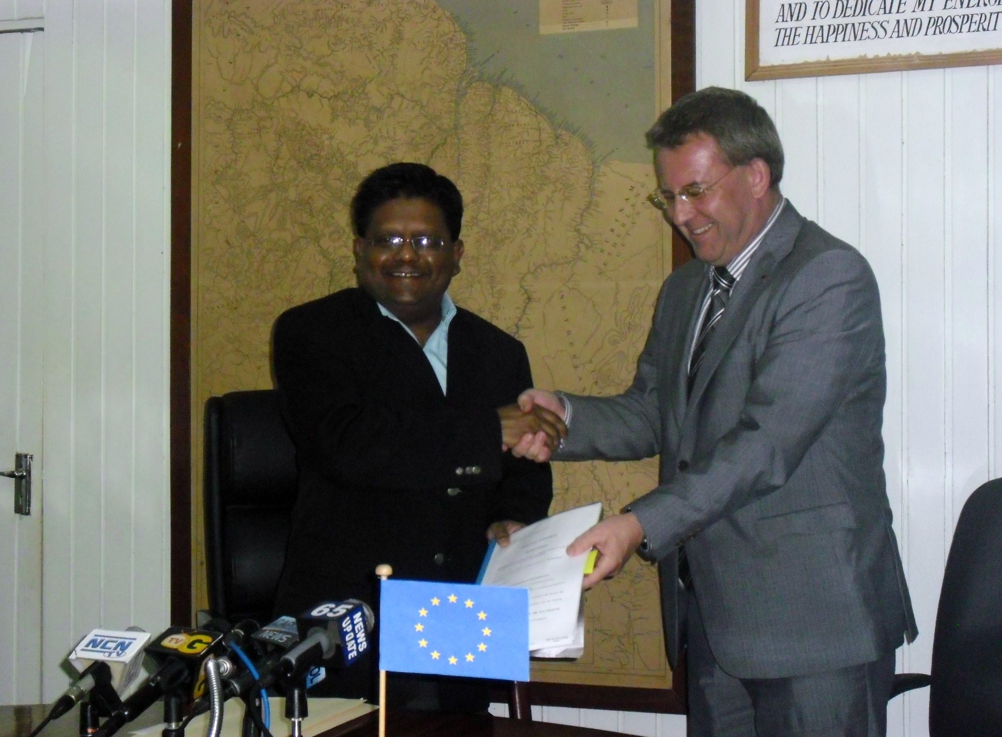 EU wants budget support funds spent on sugar industry