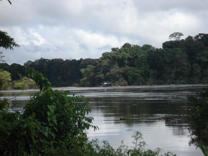 Boat capsizes in Cuyuni, no one perishes
