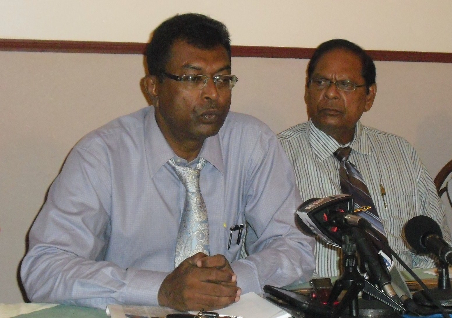 AFC wants debt ceiling motion tied specifically to Amaila Project