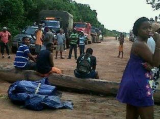 Police arrest Kwakwani-Ituni road protesters; community remains defiant