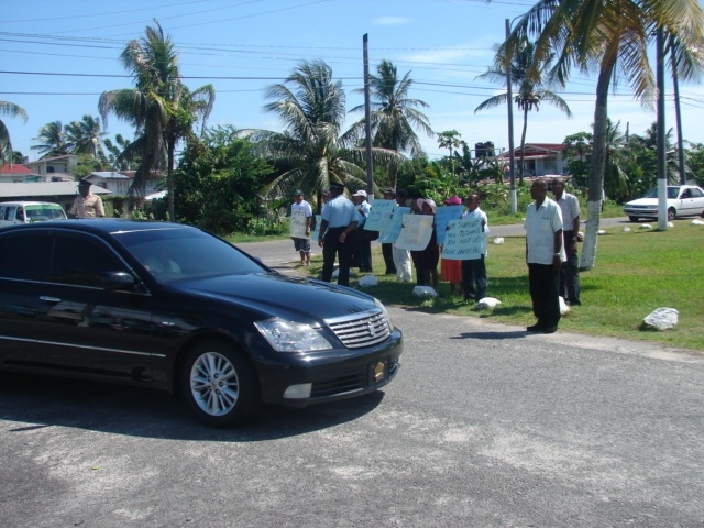 APA protests land titling project; claim govt pressuring Toshaos