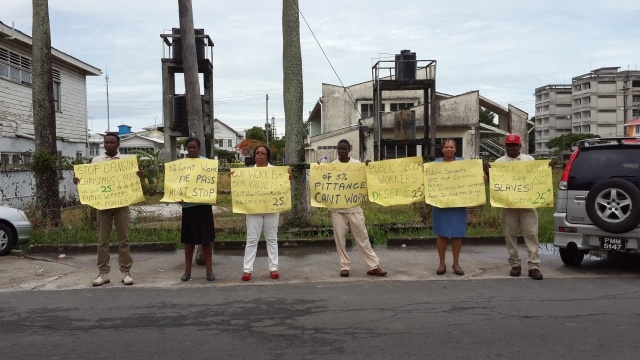 Govt employees begin protesting 5% pay increase; PSM denies GPSU’s claims of no talks