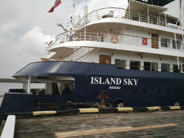 UK cruise liner docks;  GNSC puts cruise reception area on “backburner”