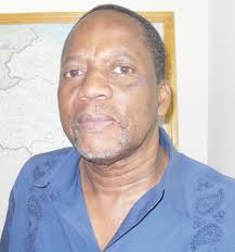 Veteran broadcaster Terry Holder dies