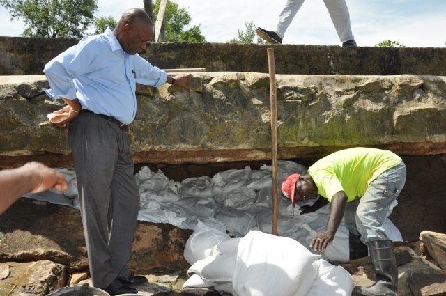 APNU, Public Works Ministry differ on sea defence maintenance