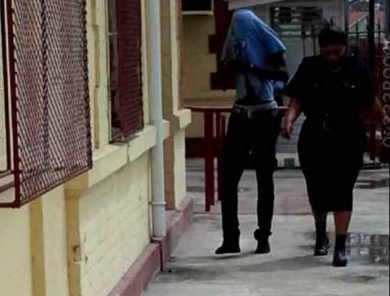 Mash Day chain snatcher fined, jailed