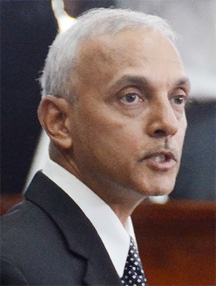 Gov’t accused of electioneering as budget debate begins