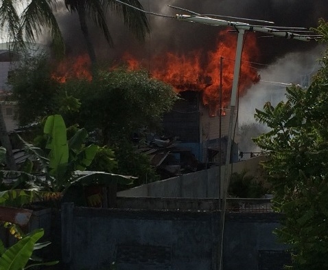 BREAKING NEWS: Fire rages on Delph Street, Campbelville