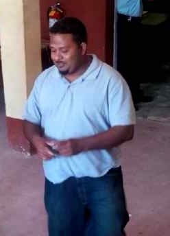 Confessed bird smuggler freed