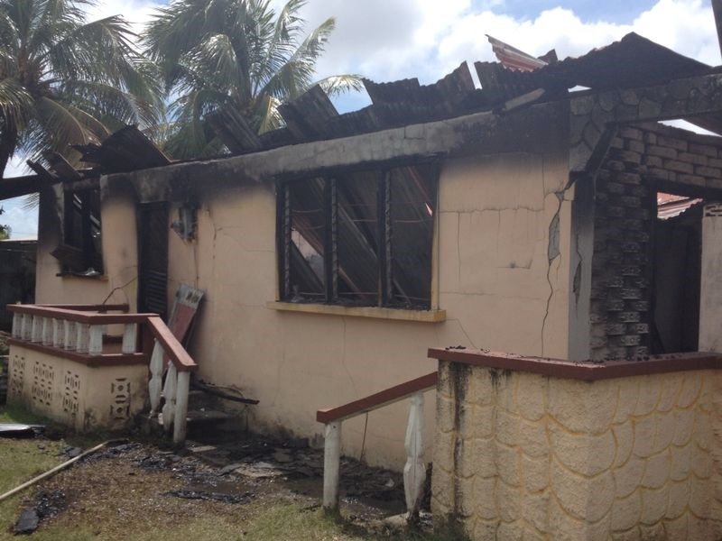 Ex soldier burns house after threatening to kill family