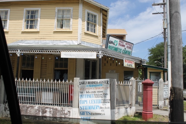 Bandits grab pension money from post office