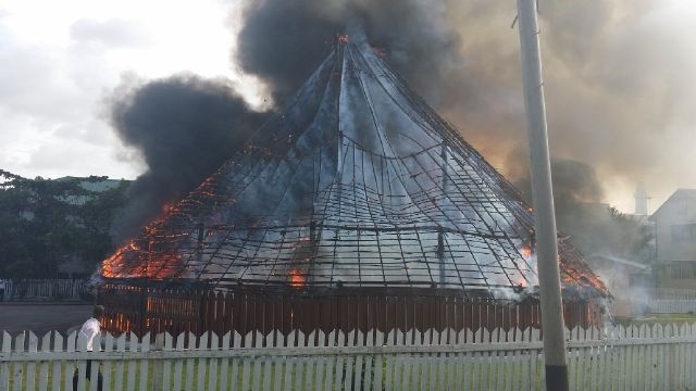 Fire destroys Umana Yana