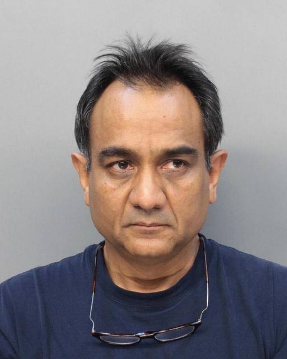 Venezuelan fined $89,000 in Miami for joke about taking bomb on plane