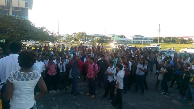 UG students hope to force Council to meet pay-fatigued workers