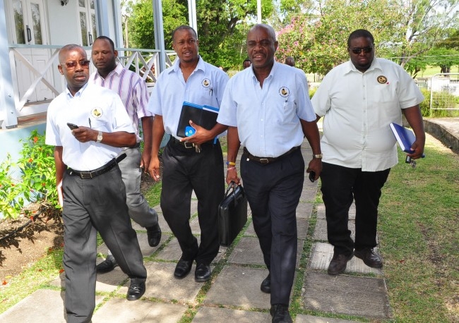Caribbean News Desk radio prog for Mon, Jan 5, 2015