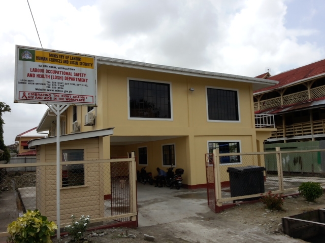 UG workers marching to Georgetown on Monday as strike heads for “long haul”