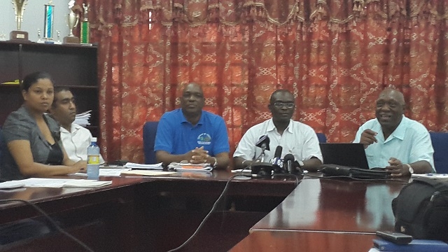 Haags Bosch overseers refuse blame for ailing project, government says hands are tied