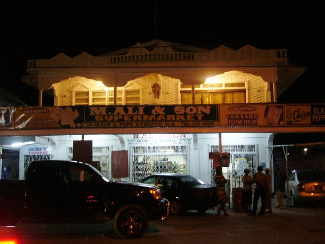 Bandits invade New Amsterdam supermarket, assault and rob owners