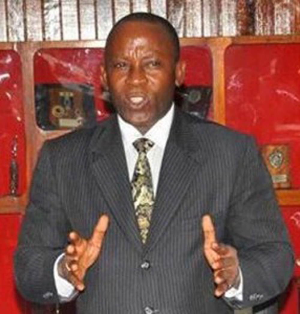 Berbice police update Presidential Advisor on security on first day of outreach