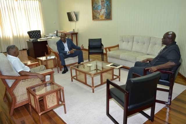 Govt scraps “sweetheart” fibre-optic cable deal; to proceed with E-Government Project