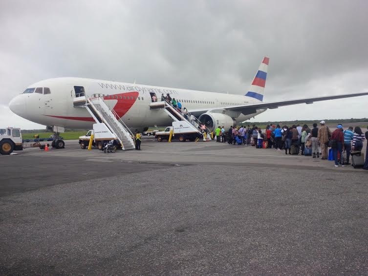 “The plane just reeked of urine”…Dynamic Airways to remove stink carpet