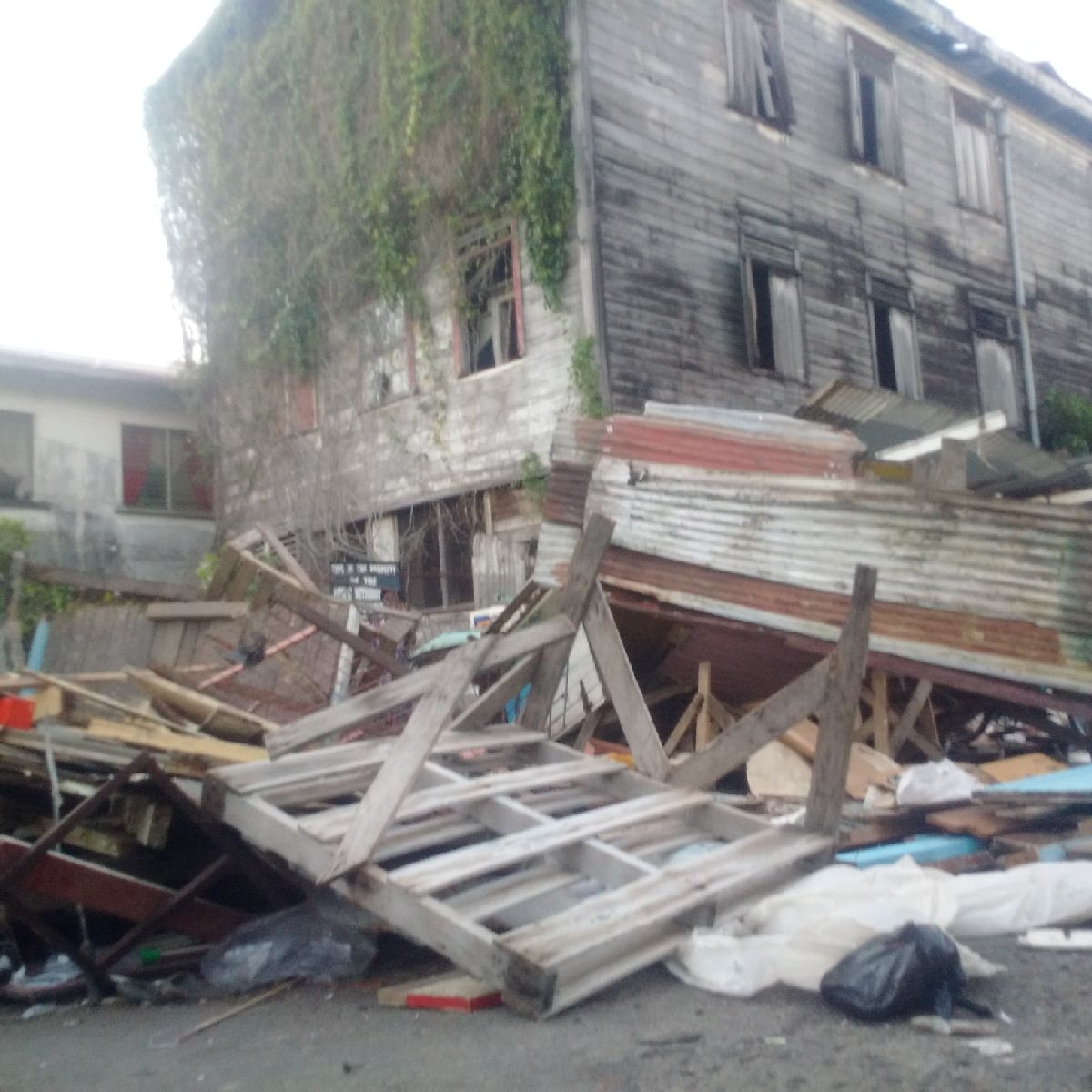 Political fallout likely from City Council’s demolition of stalls; Mayor denies betrayal