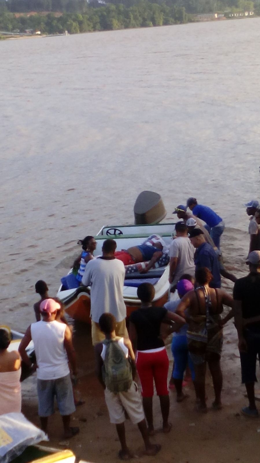 Updated: One dead, four seriously injured in  Potaro Road accident