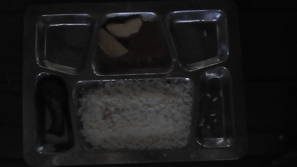 Prisoners take to Facebook to complain about meals, treatment