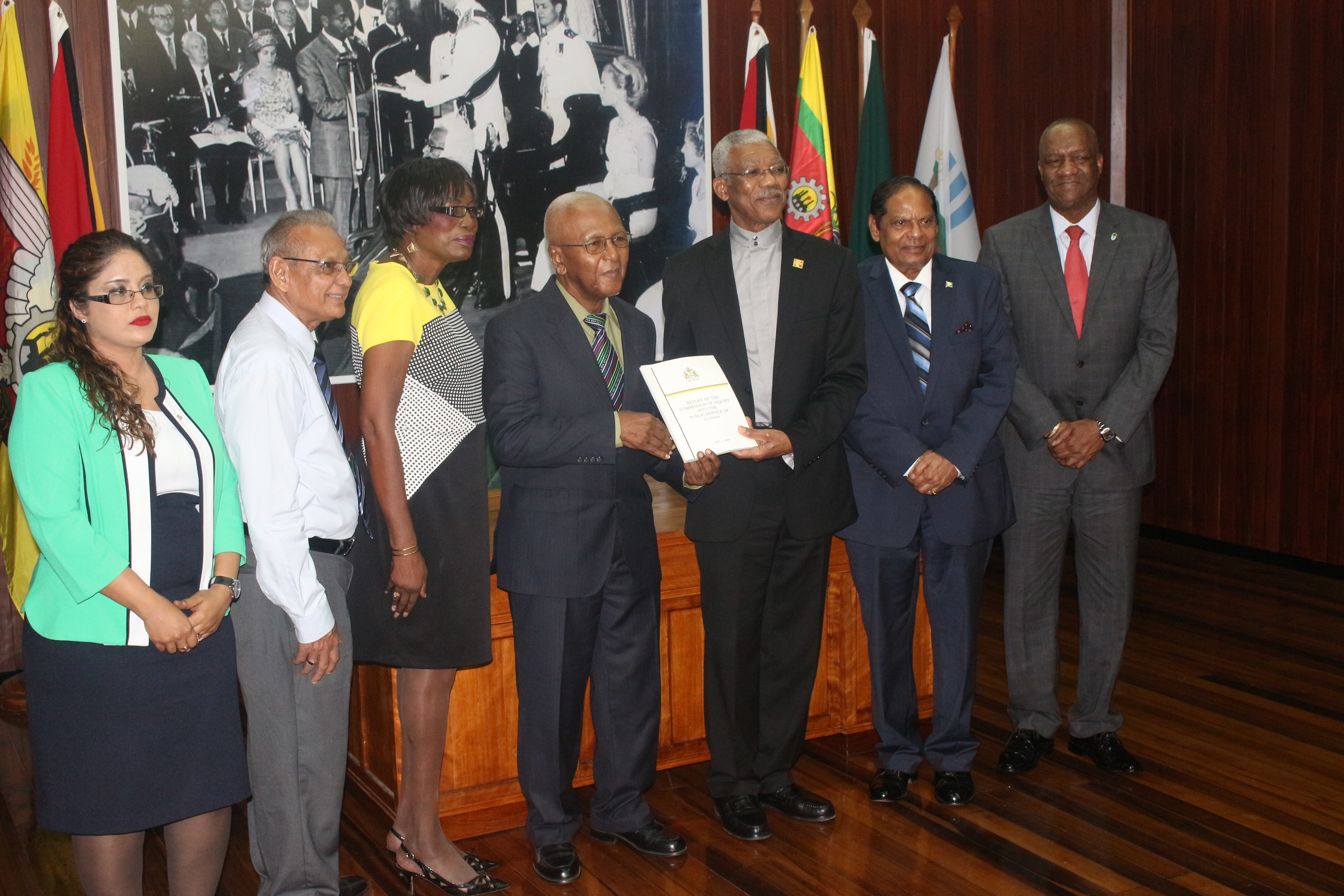 Lazy public servants will receive lazy person’s salary – Pres Granger