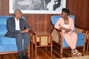 President David Granger and Ms. Kelly Hyles during their discussion at the Ministry of the Presidency.