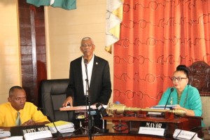 FLASH BACK: President David Granger flanked by Deputy Mayor, Sherod Duncan and Mayor Patricia Chase-Green during the Guyanese leader's address to Councillors earlier this year.