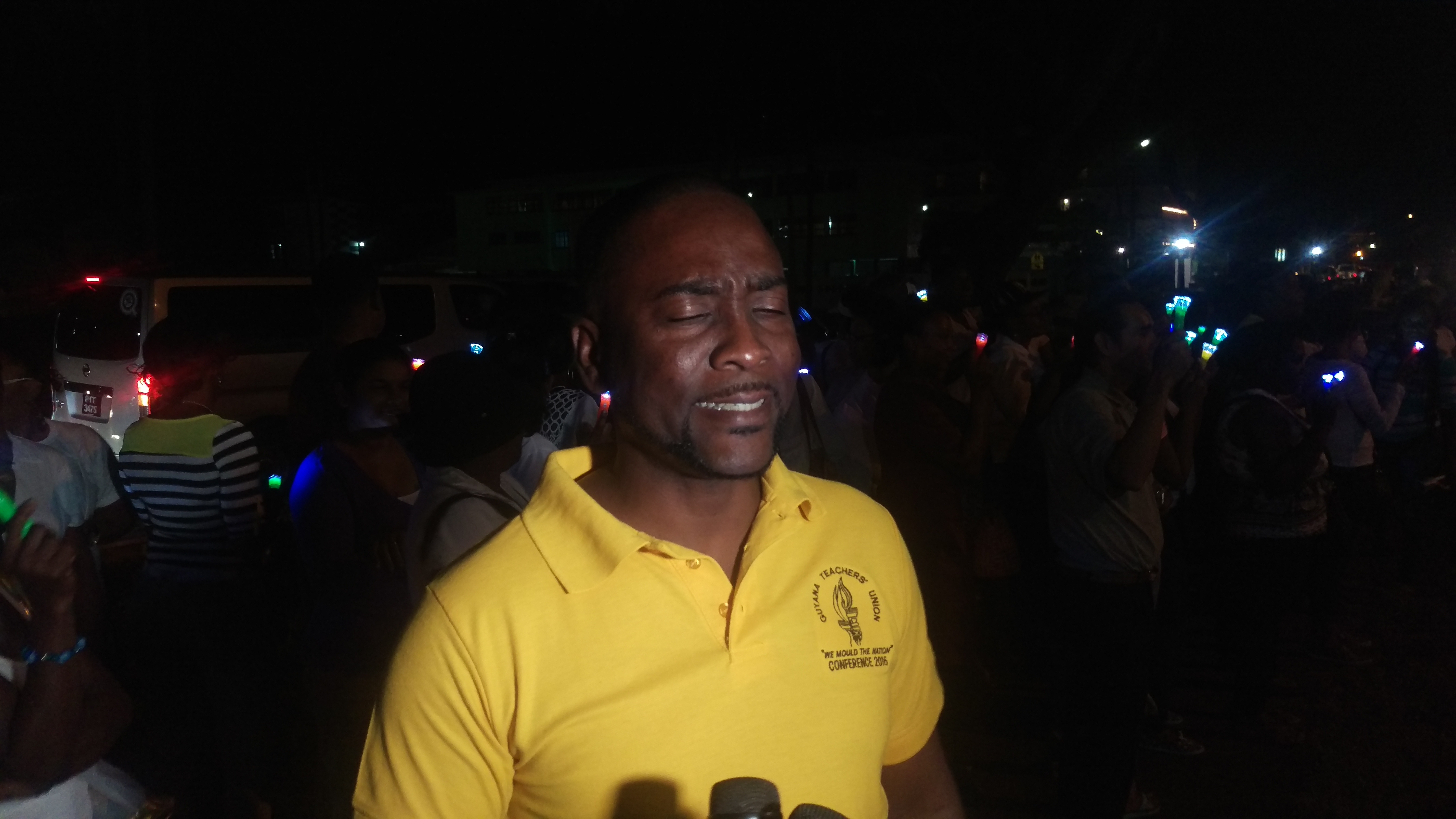 ‘Insulted’ teachers march on President, PM residences against parking meters, other woes