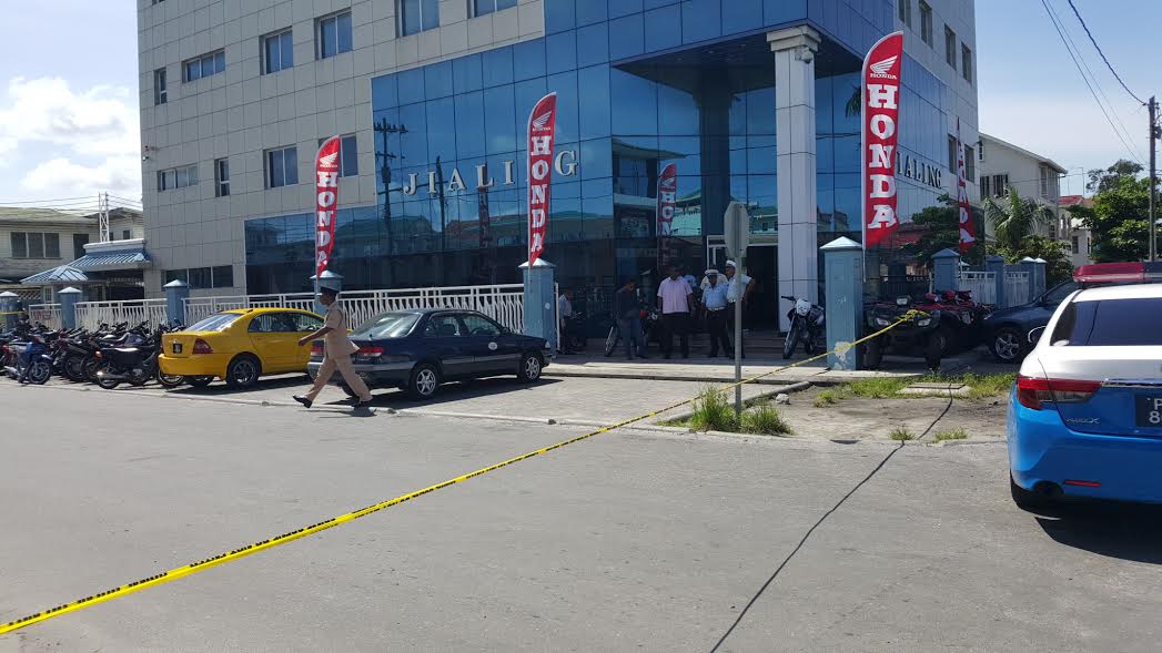 Bandits grab GYD$1 million from woman; driver shot