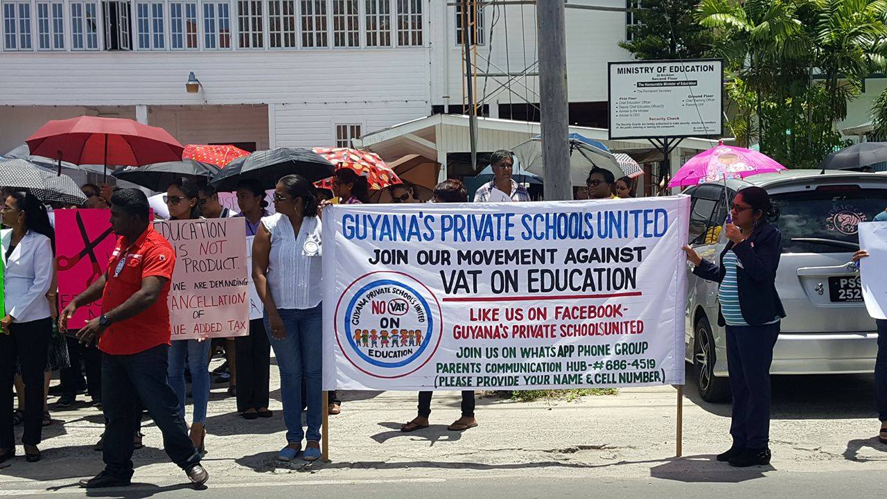 Hundreds demand removal of VAT on school fees