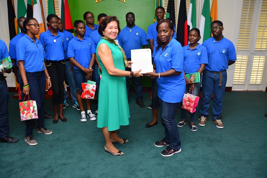 St. Maarten students visit Guyana’s First Lady