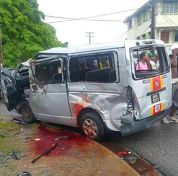 One dead, several injured in minibus smash-up