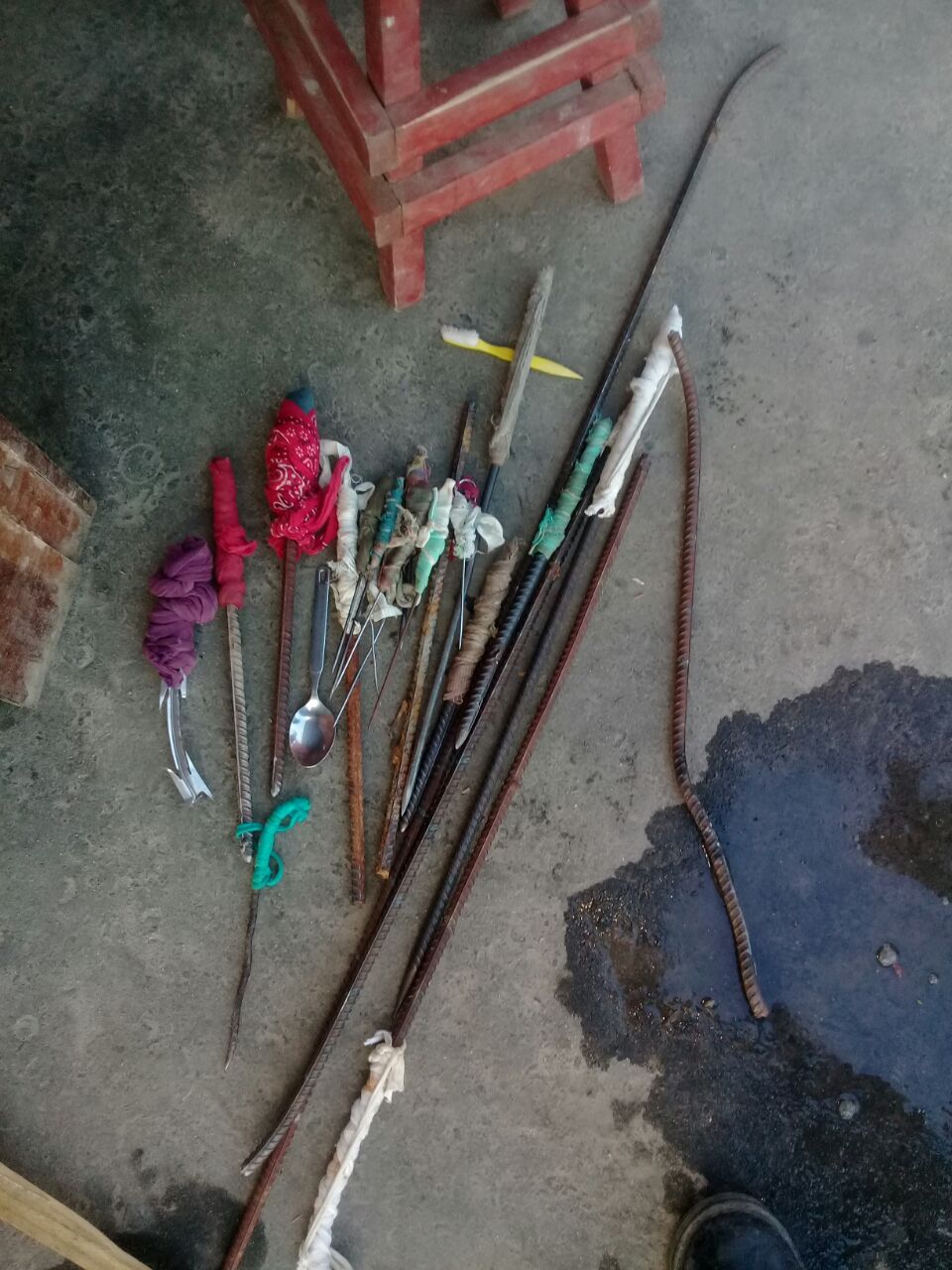 Prisoners hand over weapons, apologise for unrest
