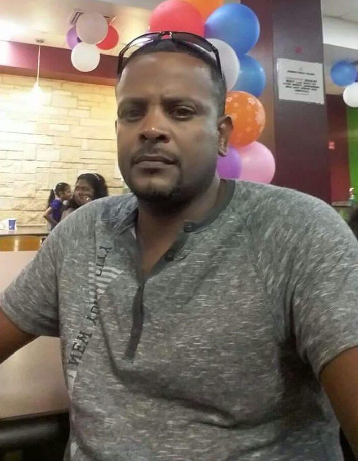 Glass technician, who swallowed cocaine, jailed