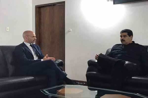 Venezuela officially flips-flops on World Court’s role in resolving border controversy