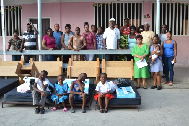 Govt delivers aid to Plaisance fire victims