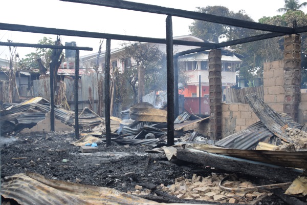 Kitty fire leaves 22 homeless; aid-rush begins