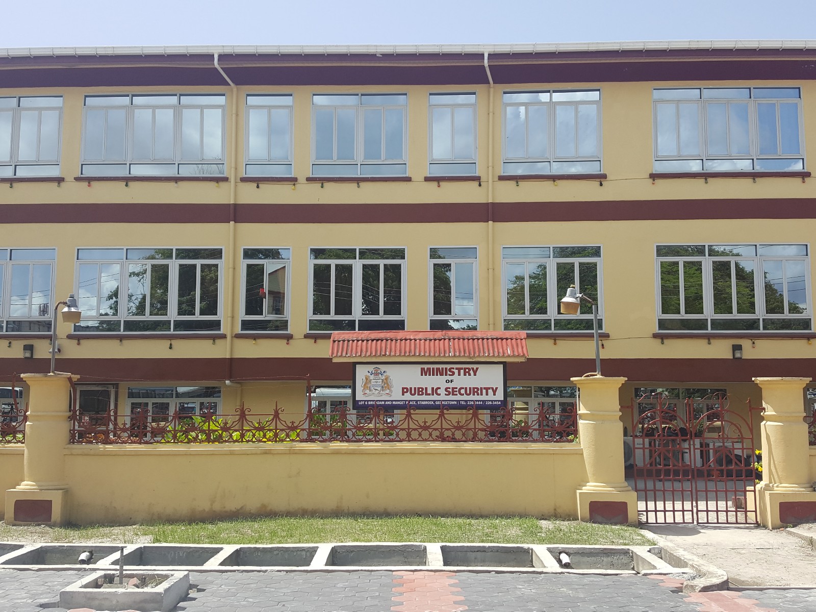 No cash to pay staff at several Public Security Ministry agencies