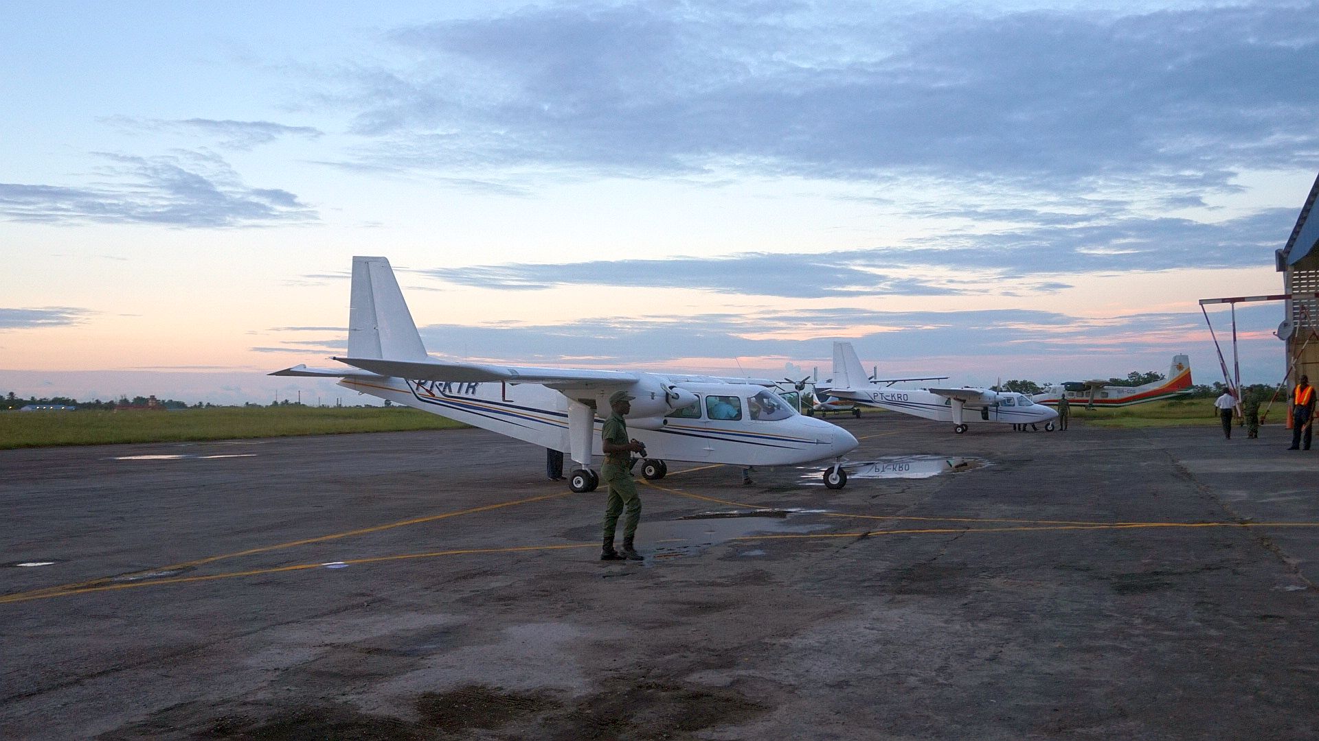 Aircraft  for GDF arrive from Brazil