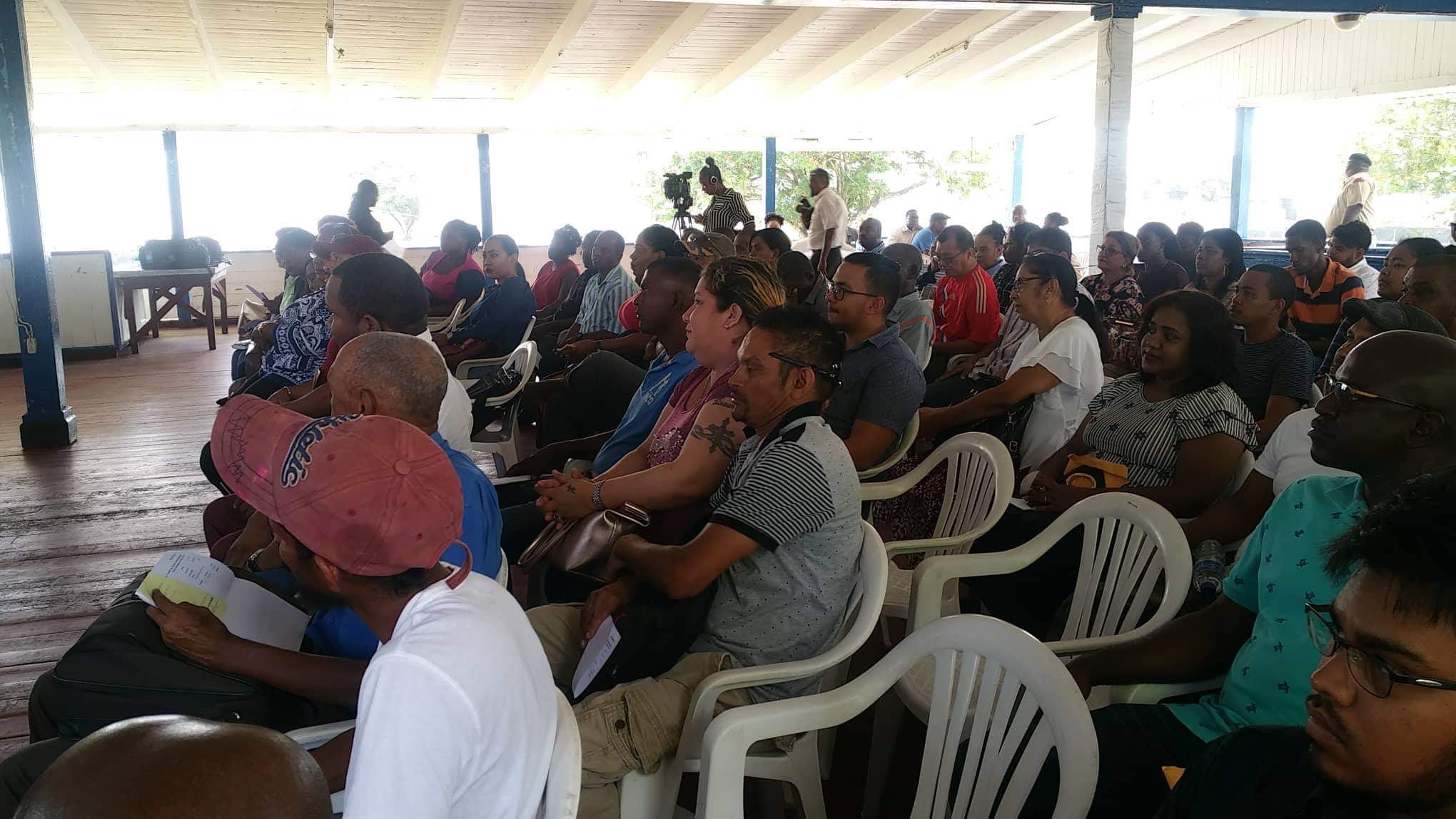 More than 100 residents draw mining land lottery