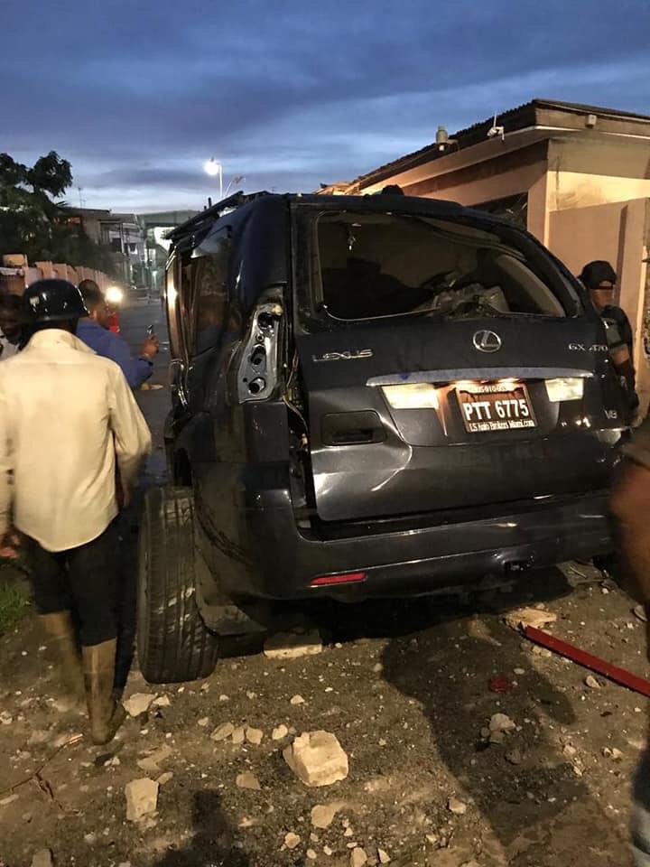 Owner of Kosmos at MovieTowne, bodyguard die in accident