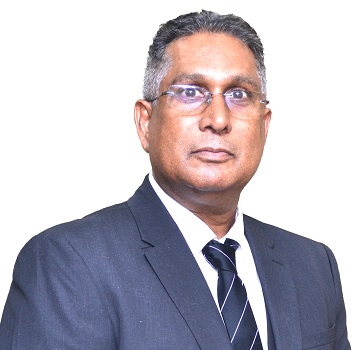 Police, Giftland at odds over enforcement of COVID-19 curfew