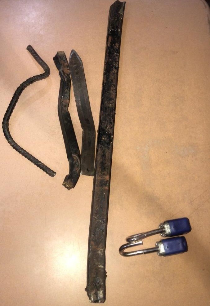 Juvenile escapees recaptured minutes after break-out