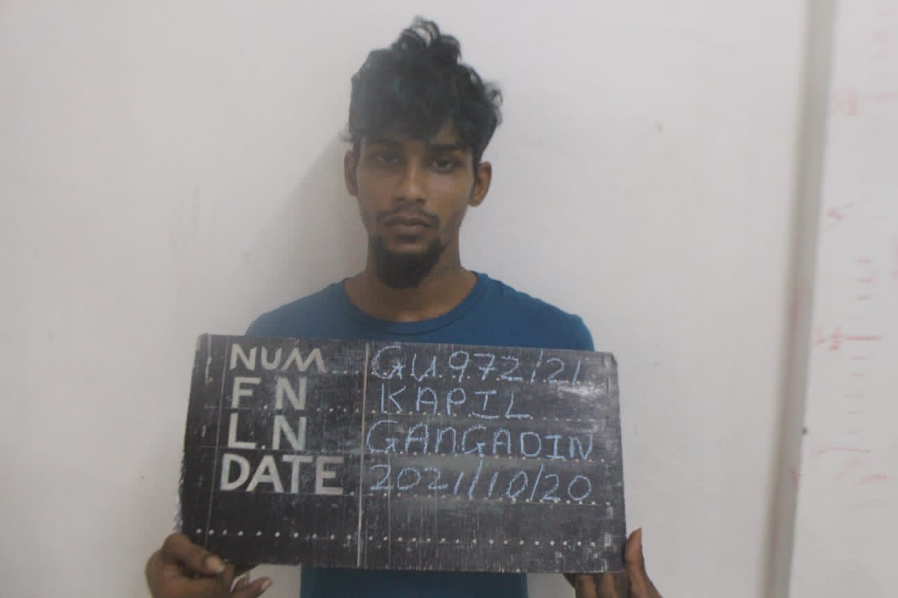 Murder accused escapes from Lusignan Prison
