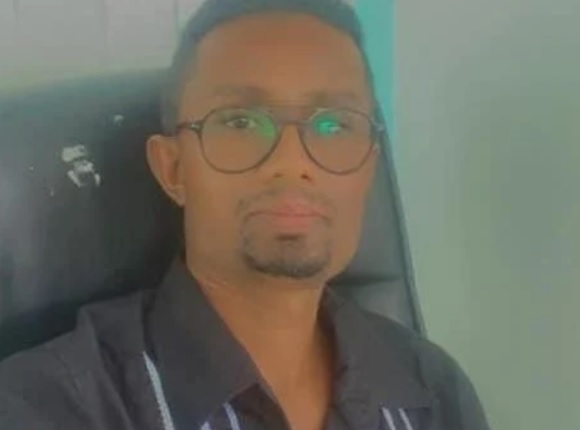 Engineer stabbed to death after intervening in a wounding incident