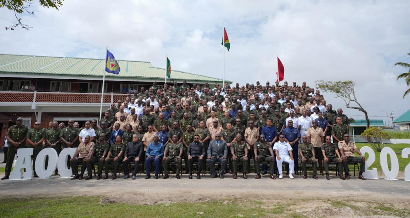 Caribbean military chiefs, Heads of Government studying Haitian crisis
